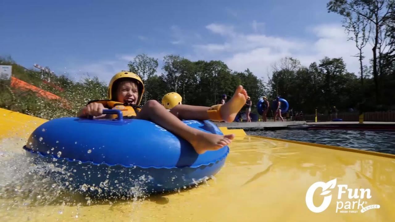 Gite Douceur De Vivre Saint-Avaugourd-des-Landes Exterior foto